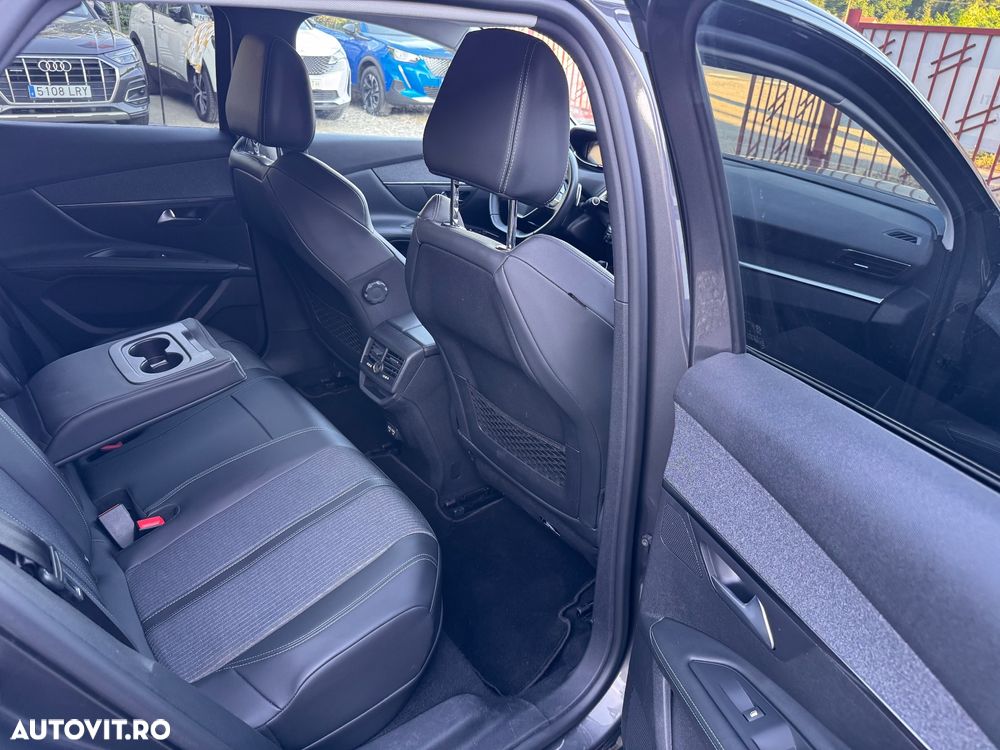 Peugeot 3008 PHEV 225 EAT8 GT - 22