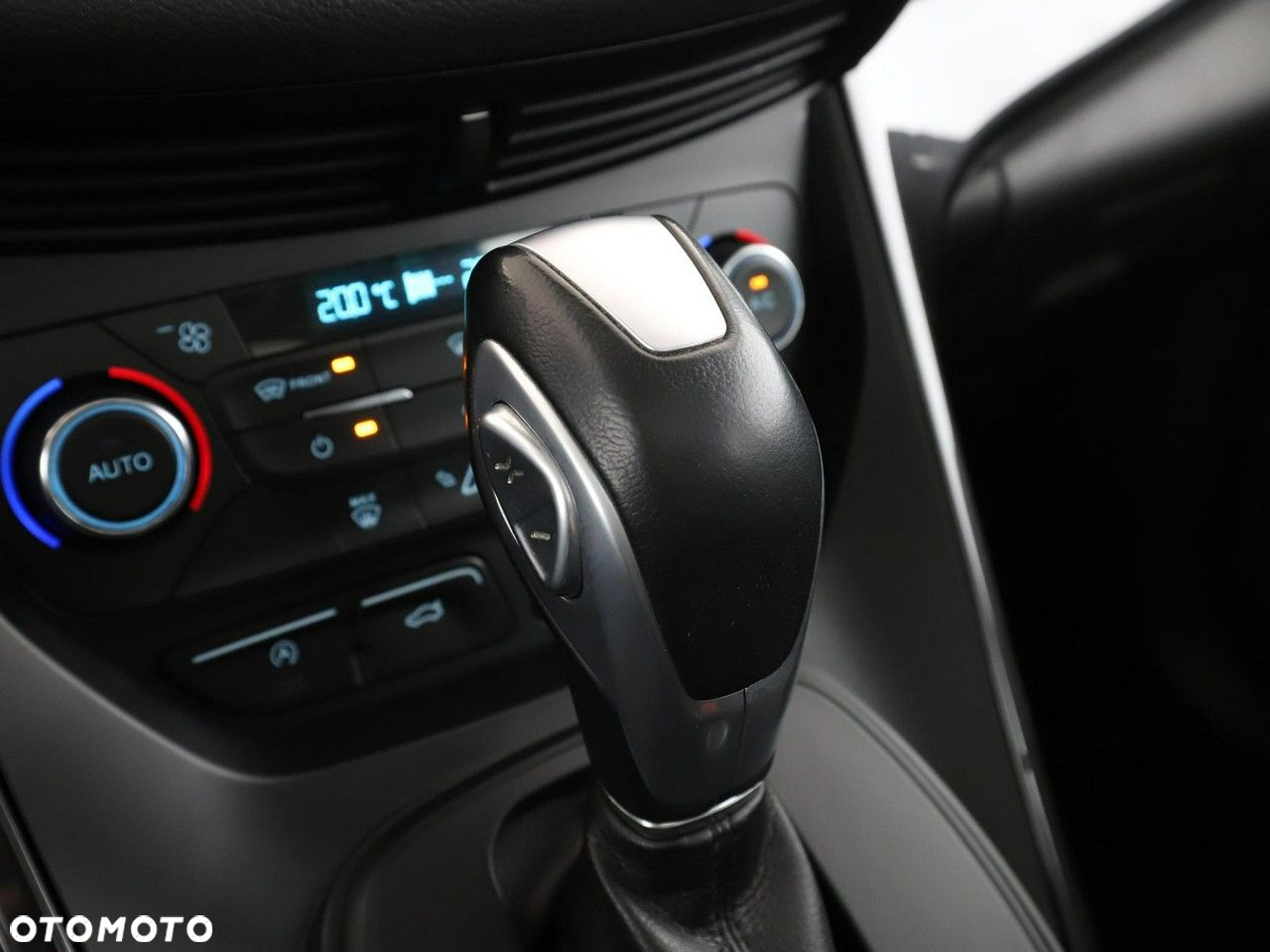 Ford C-MAX 1.5 EcoBoost Start-Stop-System Titanium - 24