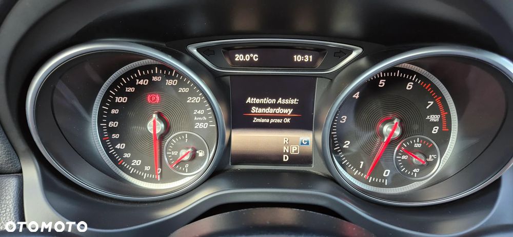 Mercedes-Benz GLA 180 7G-DCT AMG Line - 14