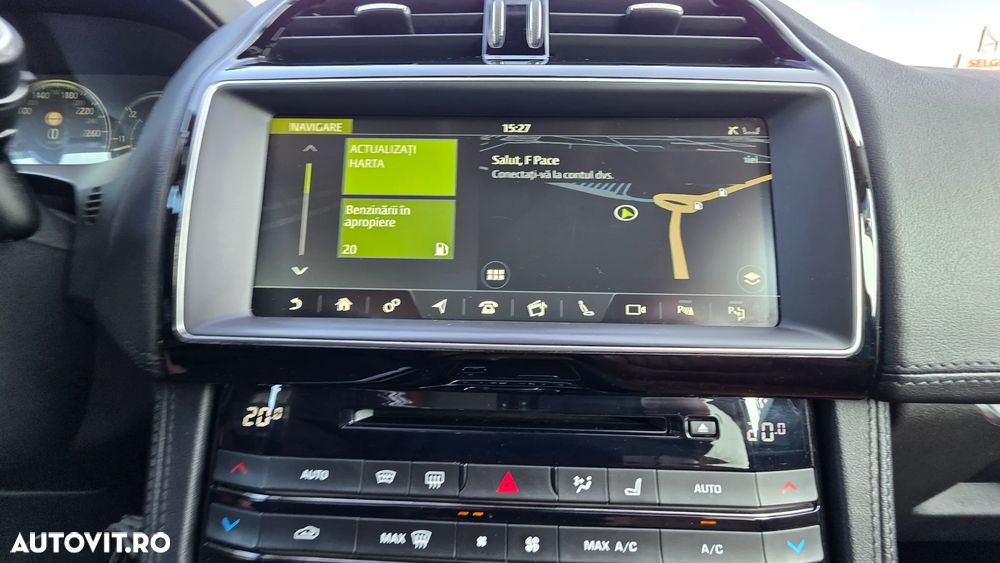 Jaguar F-Pace D300 AWD - 41