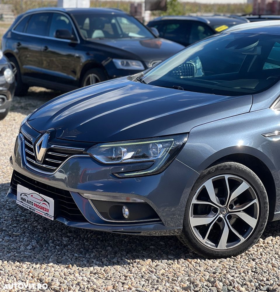 Renault Megane ENERGY dCi 110 Start & Stop Bose Edition - 24