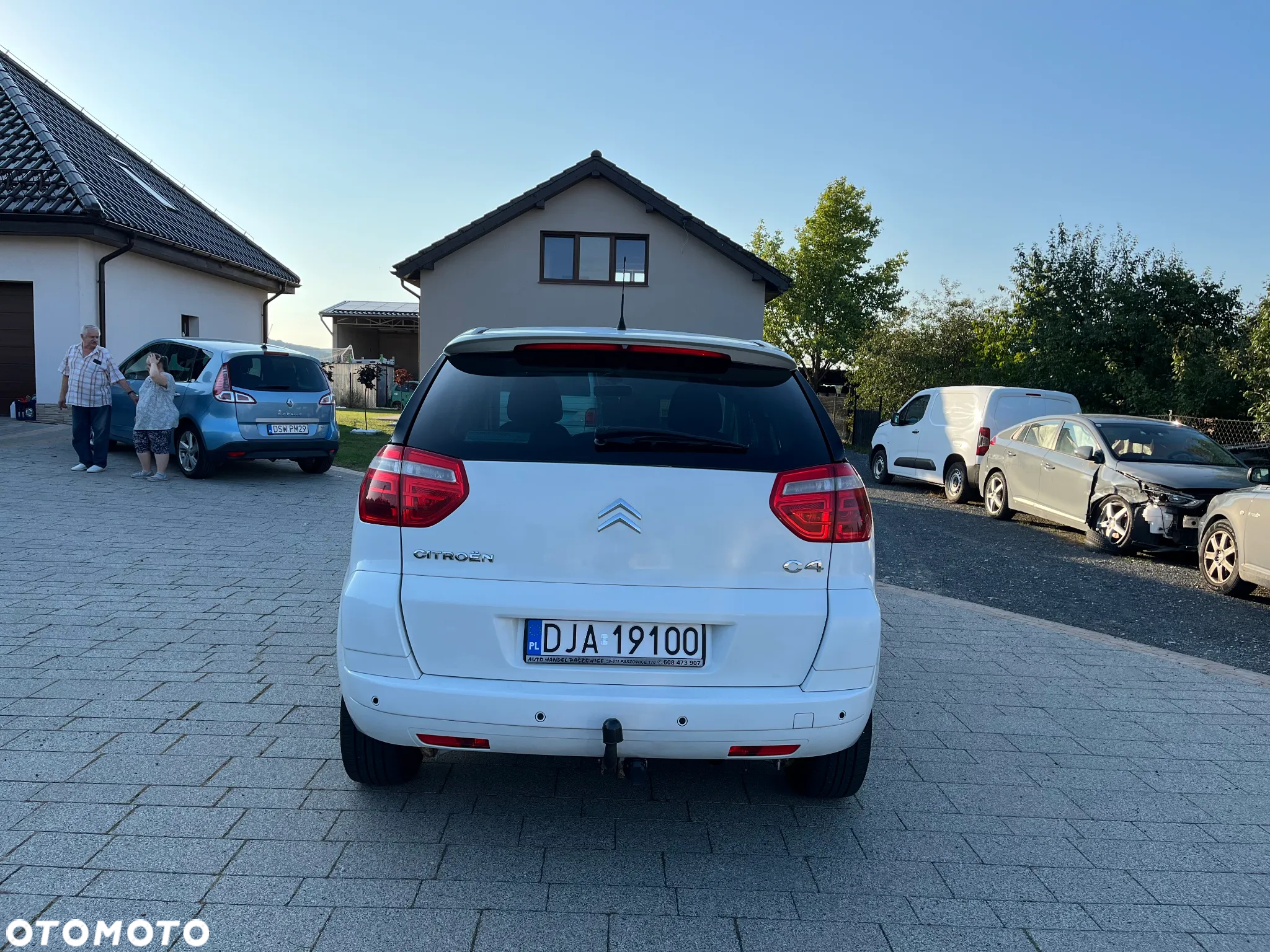 Citroën C4 Picasso 1.6 HDi FAP Exclusive - 3