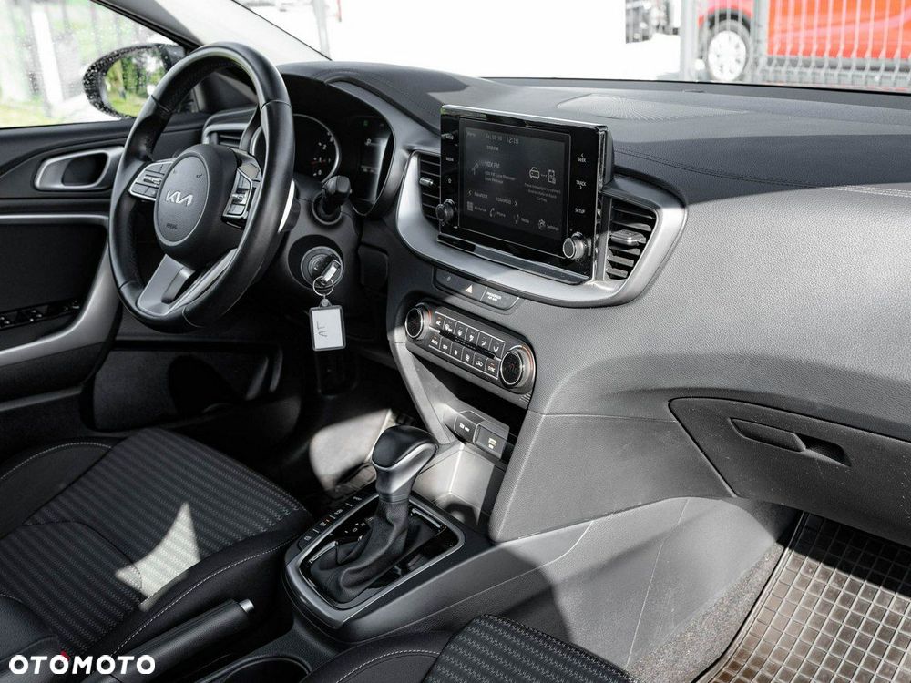 Kia Ceed 1.5 T-GDI M DCT - 32