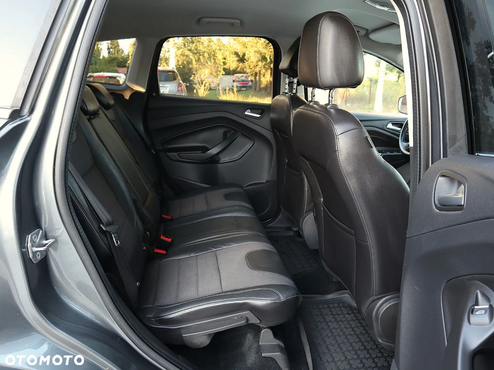 Ford Kuga 1.6 EcoBoost 4WD Titanium - 10