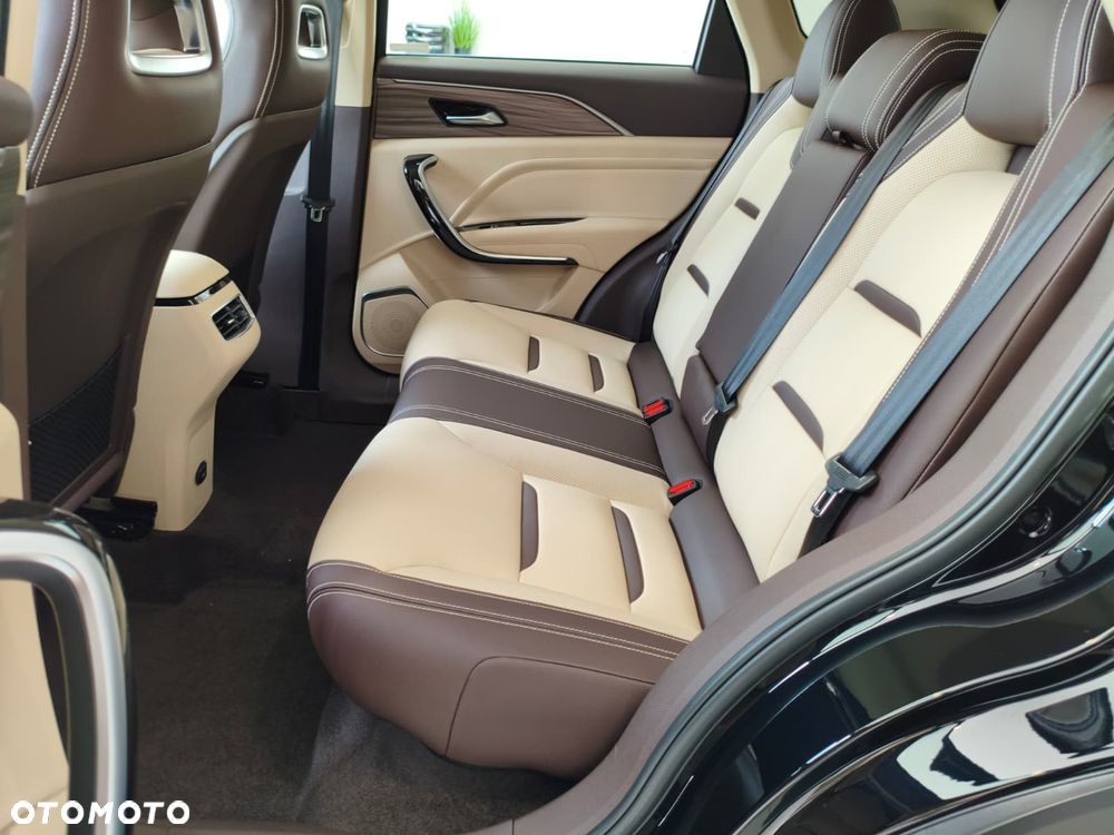 Bestune T77 1.5T Elegance DCT - 15