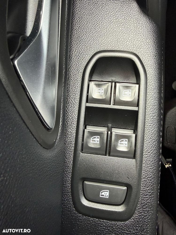 Dacia Duster 1.6 SCe Prestige jante 16" - 25