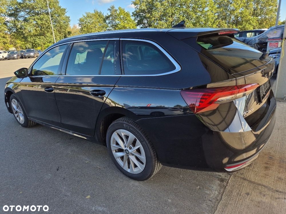 Skoda Octavia 1.5 TSI mHEV Selection DSG - 3
