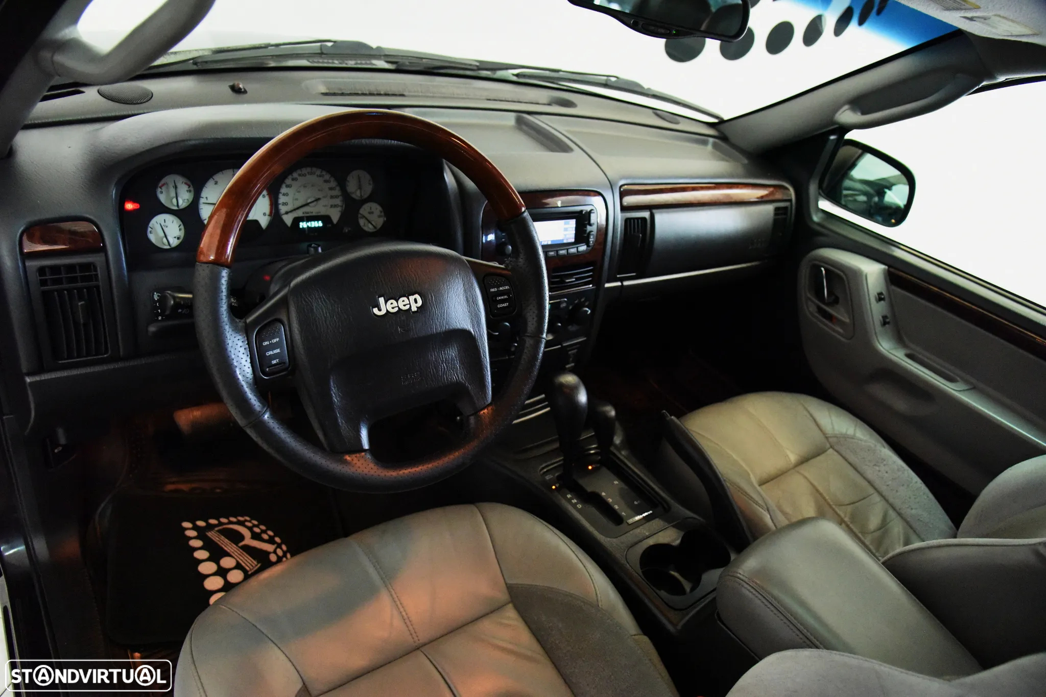 Jeep Grand Cherokee 2.7 CRD Overland - 13
