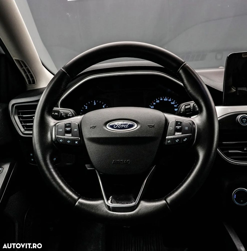Ford Focus 1.5 EcoBlue Titanium Business - 17