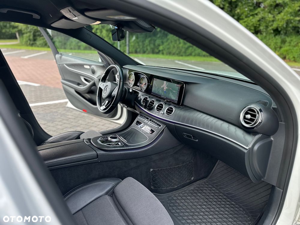 Mercedes-Benz Klasa E 220 d 4Matic T All-Terrain 9G-TRONIC Exclusive - 21