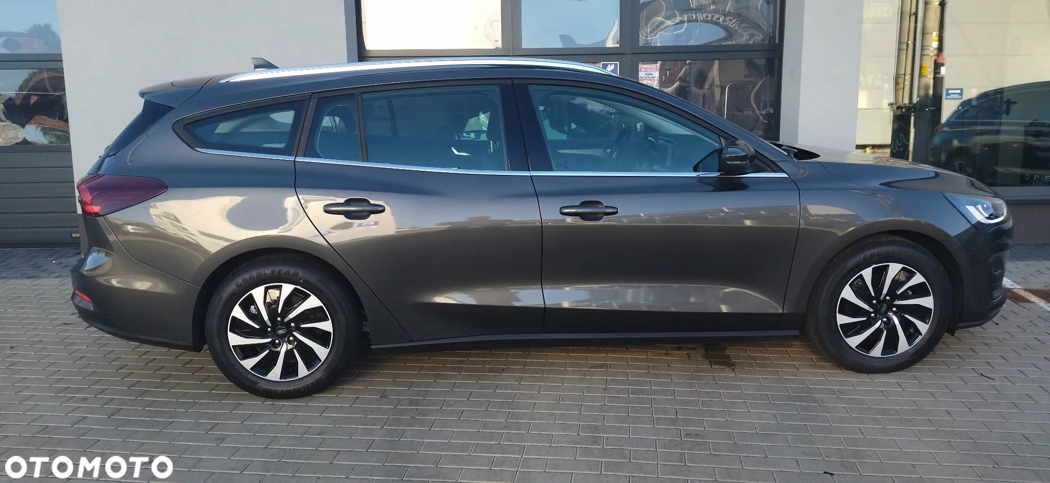 Ford Focus 1.0 EcoBoost Titanium - 3