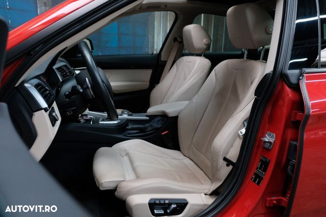 BMW Seria 3 325d Aut. Sport Line - 24