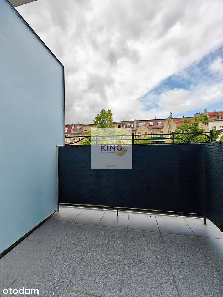 2 Pokoje W Samym Centrum, Balkon, Niski Czynsz!
