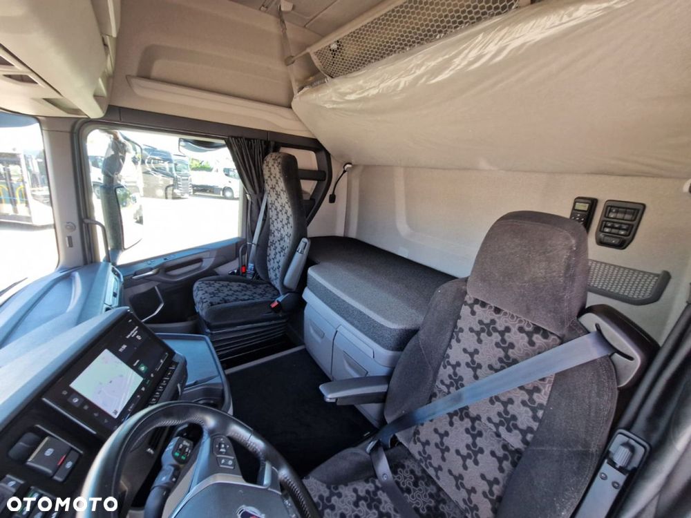 Scania R 460 A4x2NA - 11