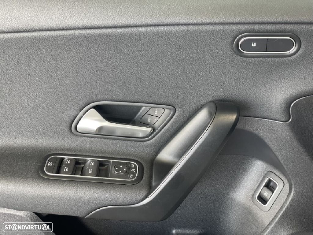 Mercedes-Benz A 250 e - 17