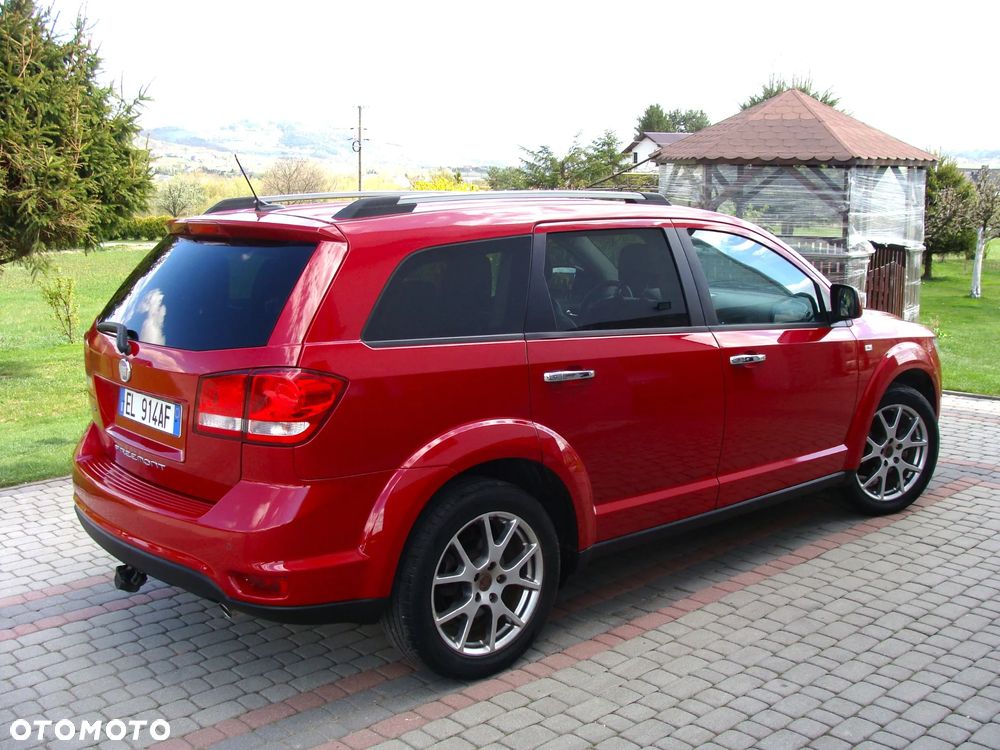 Fiat Freemont 2.0 Multijet 16V DPF Automatik Allrad Lounge - 3