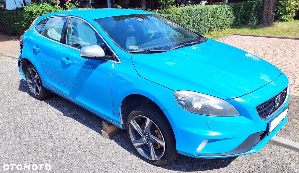 Volvo V40 D2 R-Design - 1