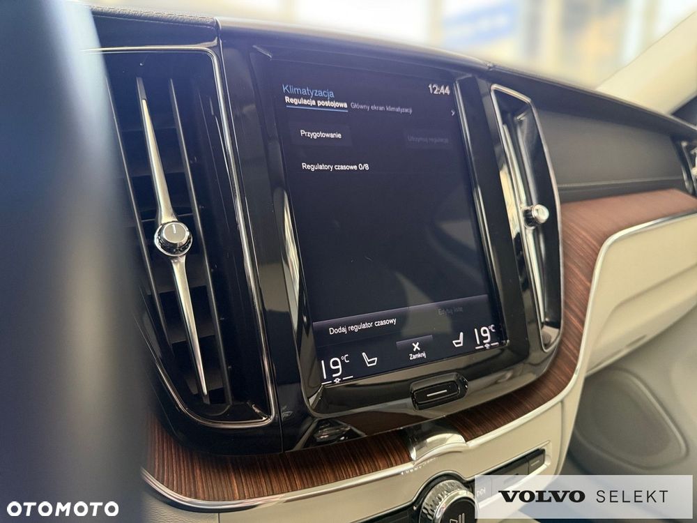 Volvo XC 60 - 24
