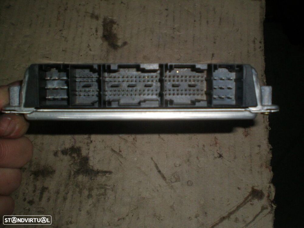 Centralina A6111537779 0281011001 MERCEDES W203 2003 C220 CDI BOSCH MERCEDES C220cdi SPORTCOUPE CL203 W203 2003 2.2CDI 143CV 3P CINZA - 2