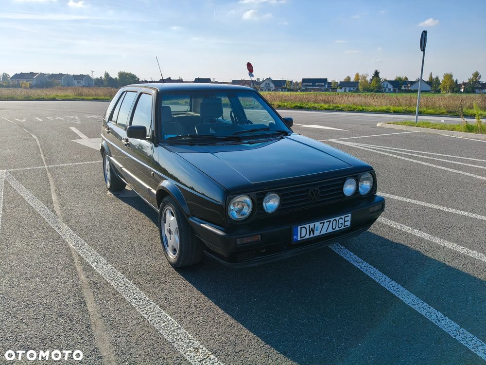 Volkswagen Golf 1.8 GL - 3
