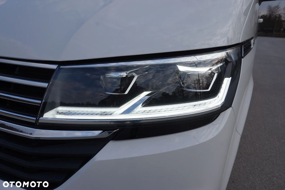 Volkswagen Caravelle - 13