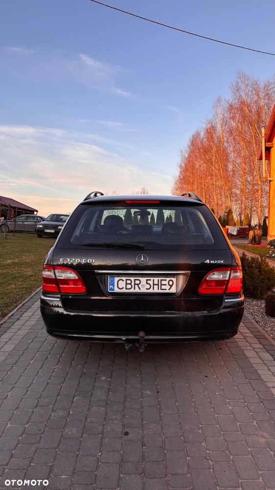 Mercedes-Benz Klasa E 320 CDI 4-Matic T Avantgarde - 5