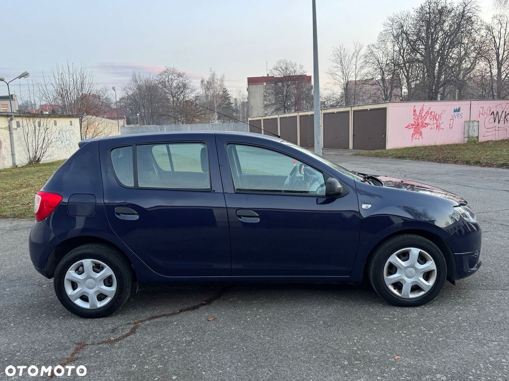 Dacia Sandero 1.2 16V Laureate - 4