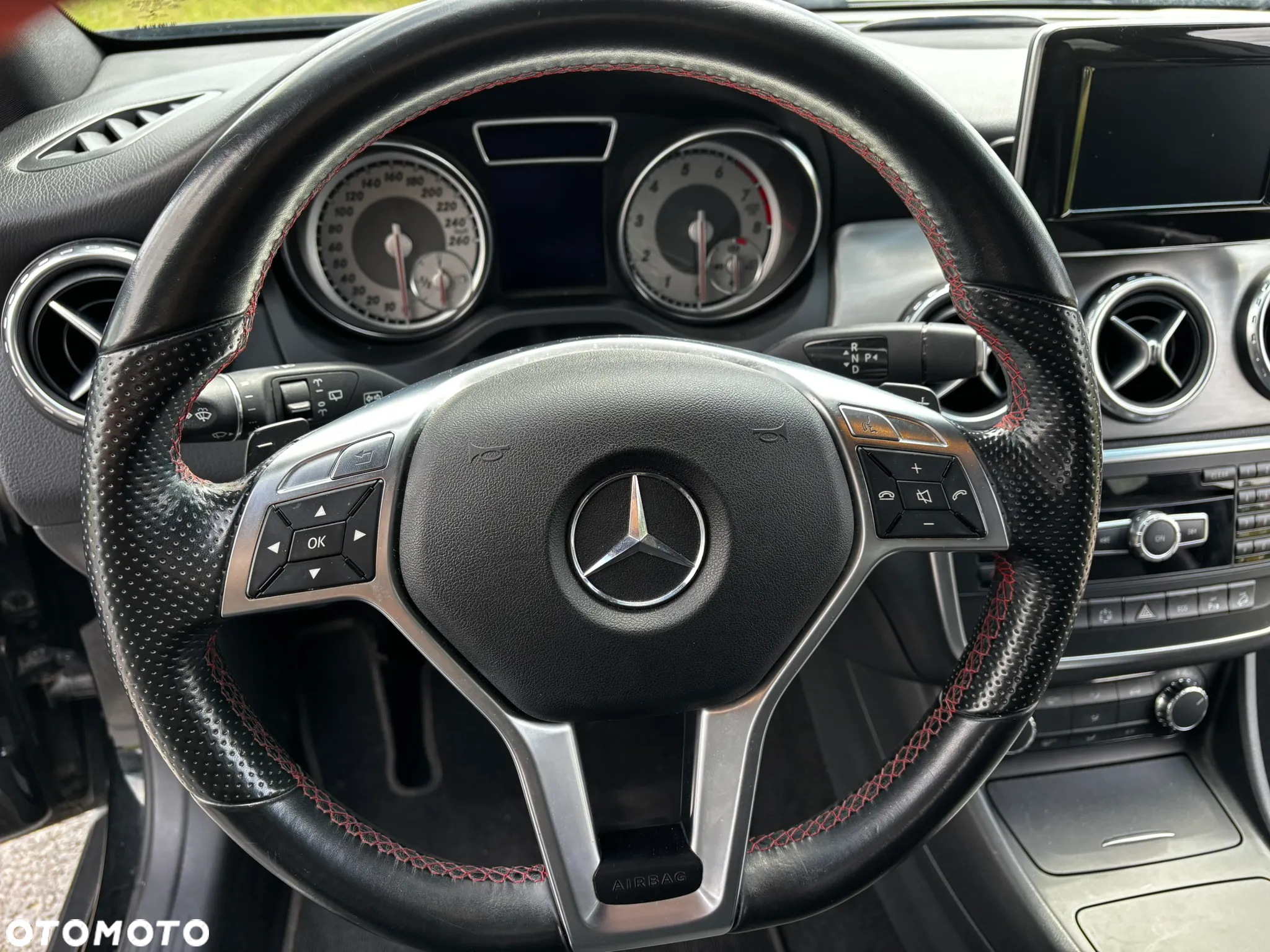 Mercedes-Benz GLA 250 4-Matic - 14