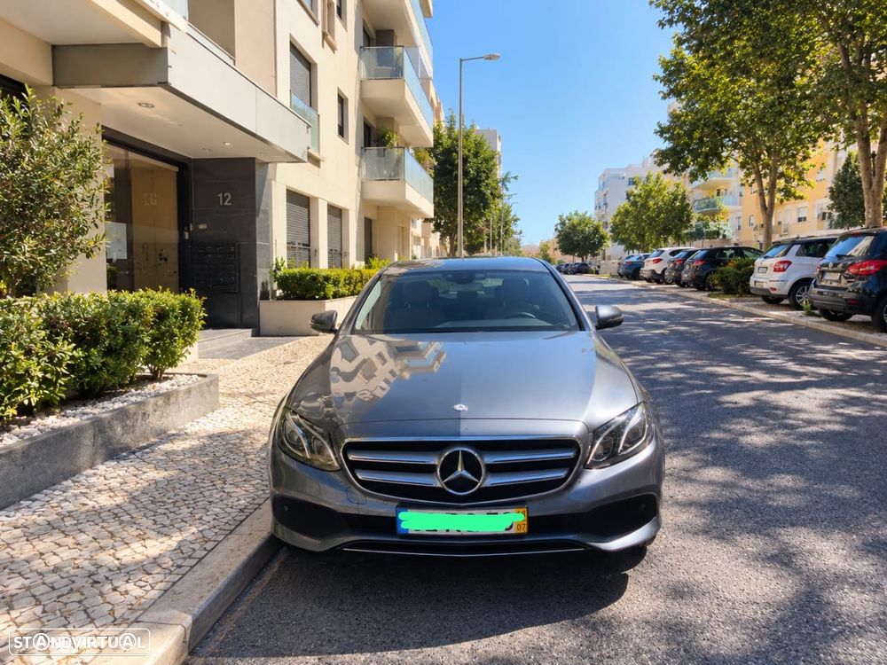 Mercedes-Benz E 200 - 1