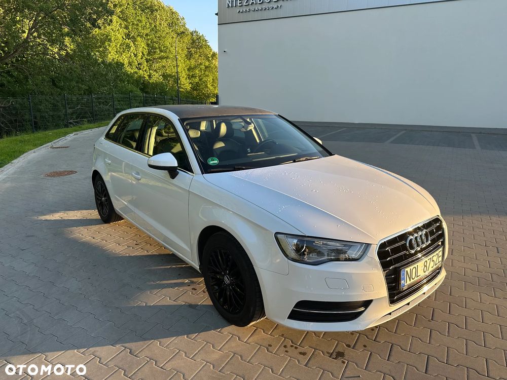 Audi A3 Sportback 1.4 TFSI Ambiente - 3