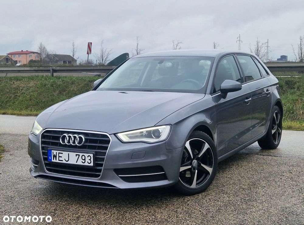 Audi A3 Sportback - 1