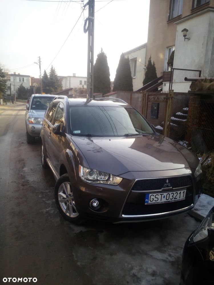 Mitsubishi Outlander 2.0 DID Instyle - 1