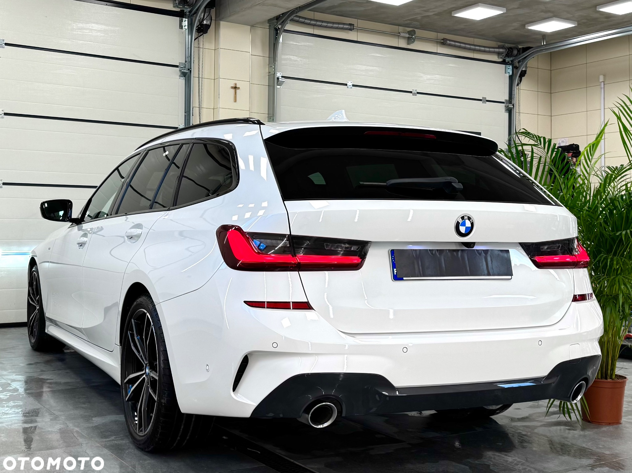 BMW Seria 3 320d xDrive M Sport sport - 9