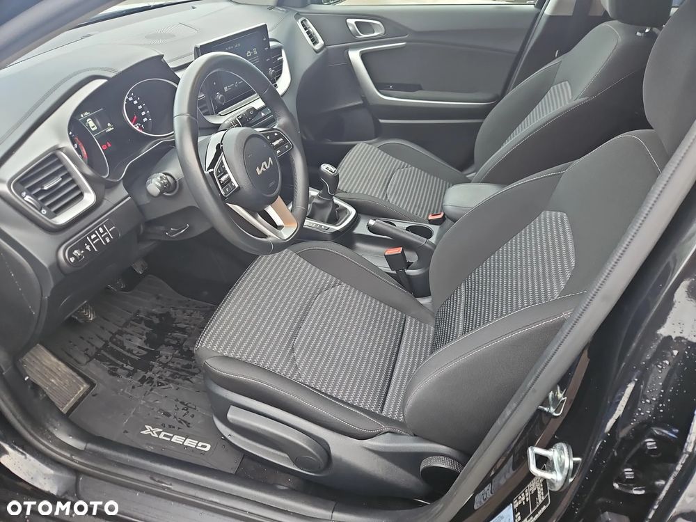 Kia XCeed 1.5 T-GDI M - 9
