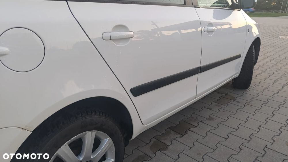 Skoda Fabia 1.6 TDI DPF Ambition - 10