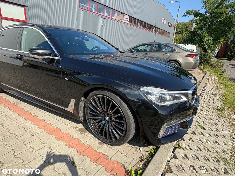BMW Seria 7 730d xDrive - 28