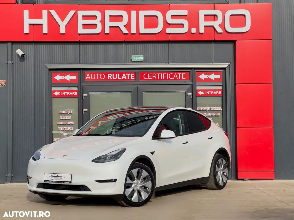 Tesla Model Y - 4