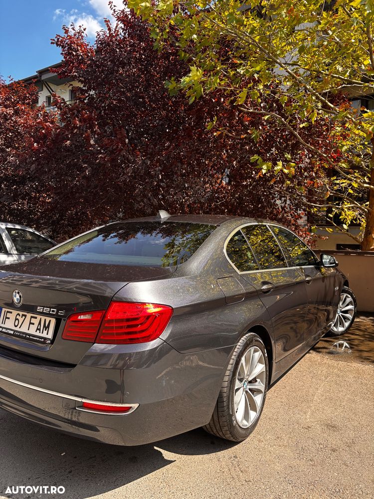 BMW Seria 5 520d xDrive AT - 22