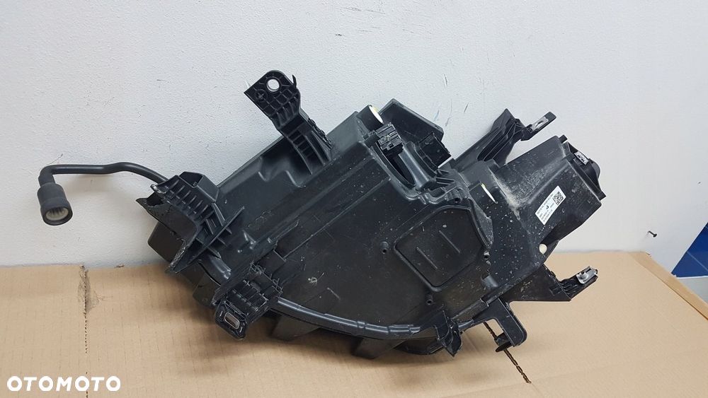 LAMPA PRZÓD PRAWA SEAT CUPRA BORN FULL LED 10F941008K - 10