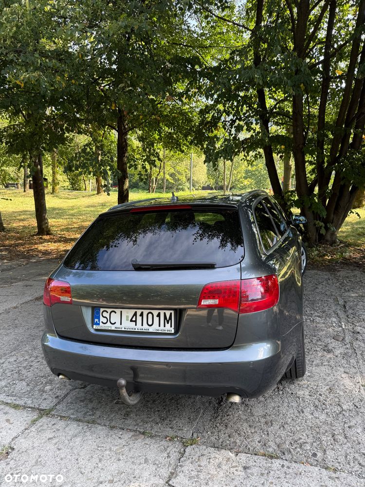 Audi A6 Avant - 16