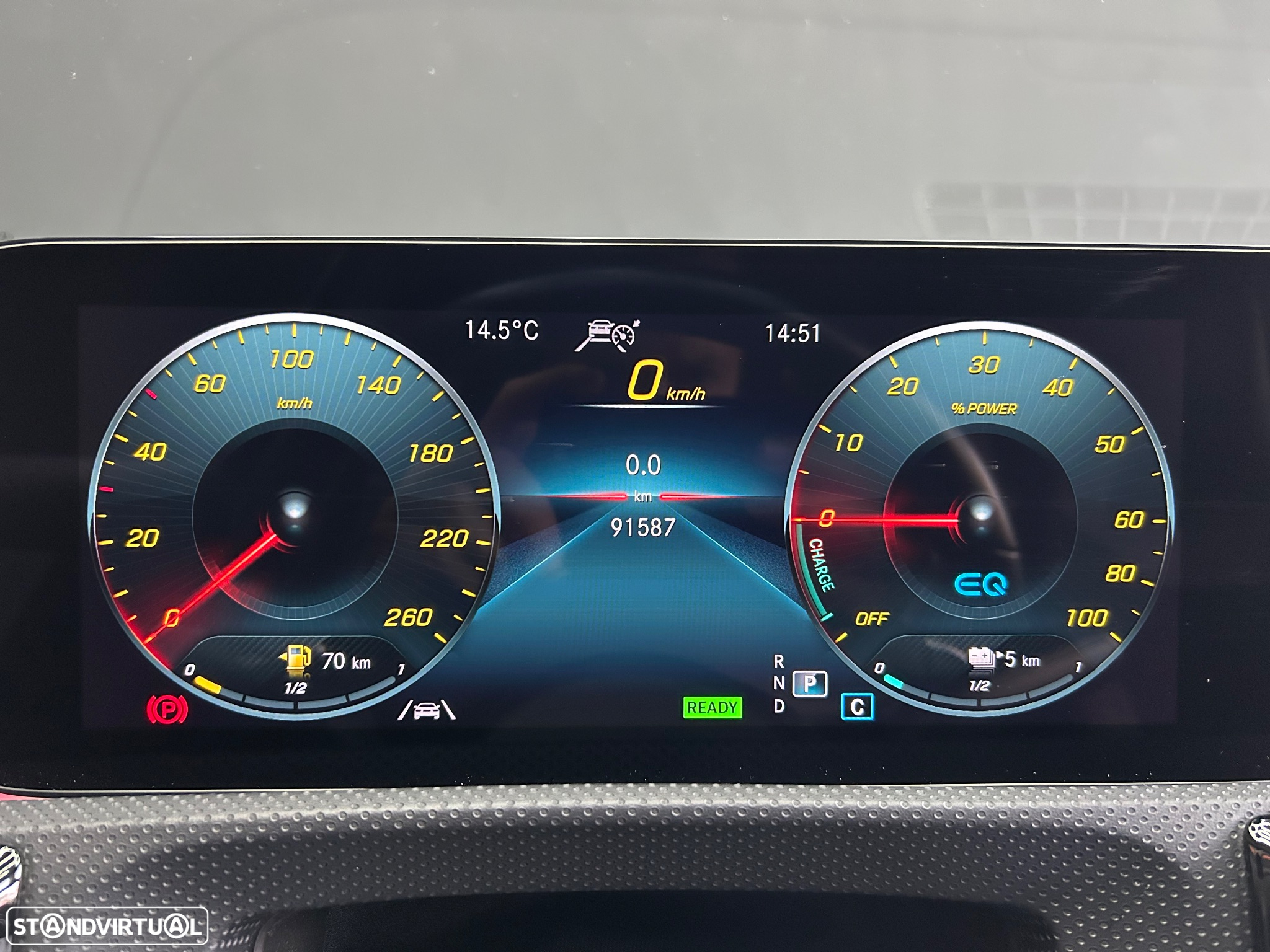 Mercedes-Benz A 250 e AMG Line - 52