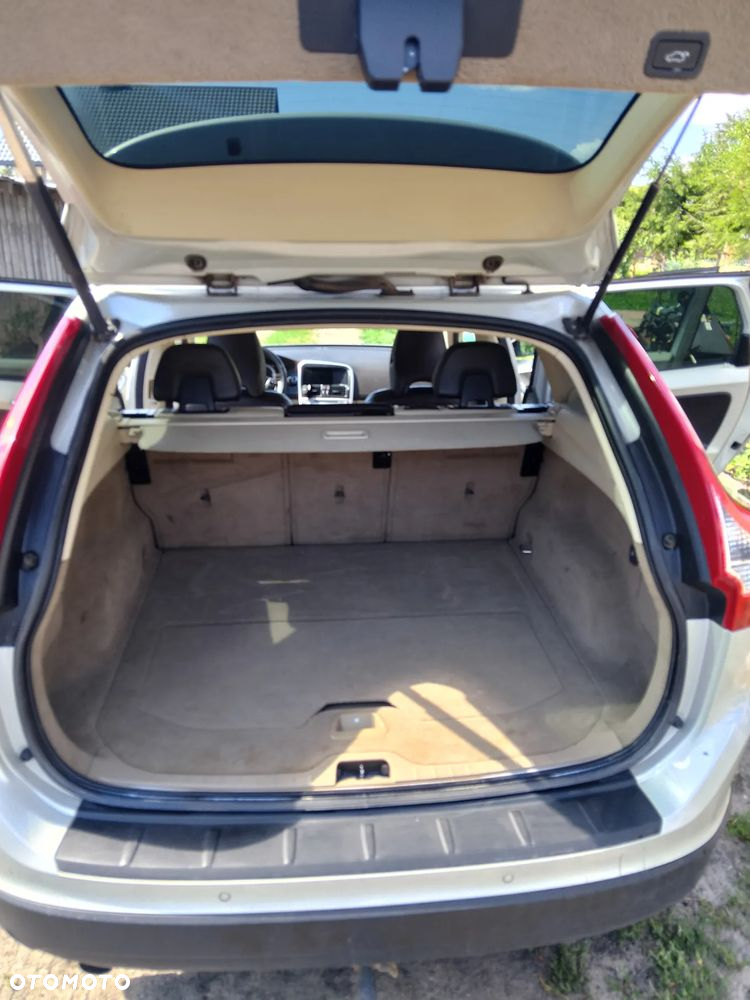Volvo XC 60 D3 Momentum - 8
