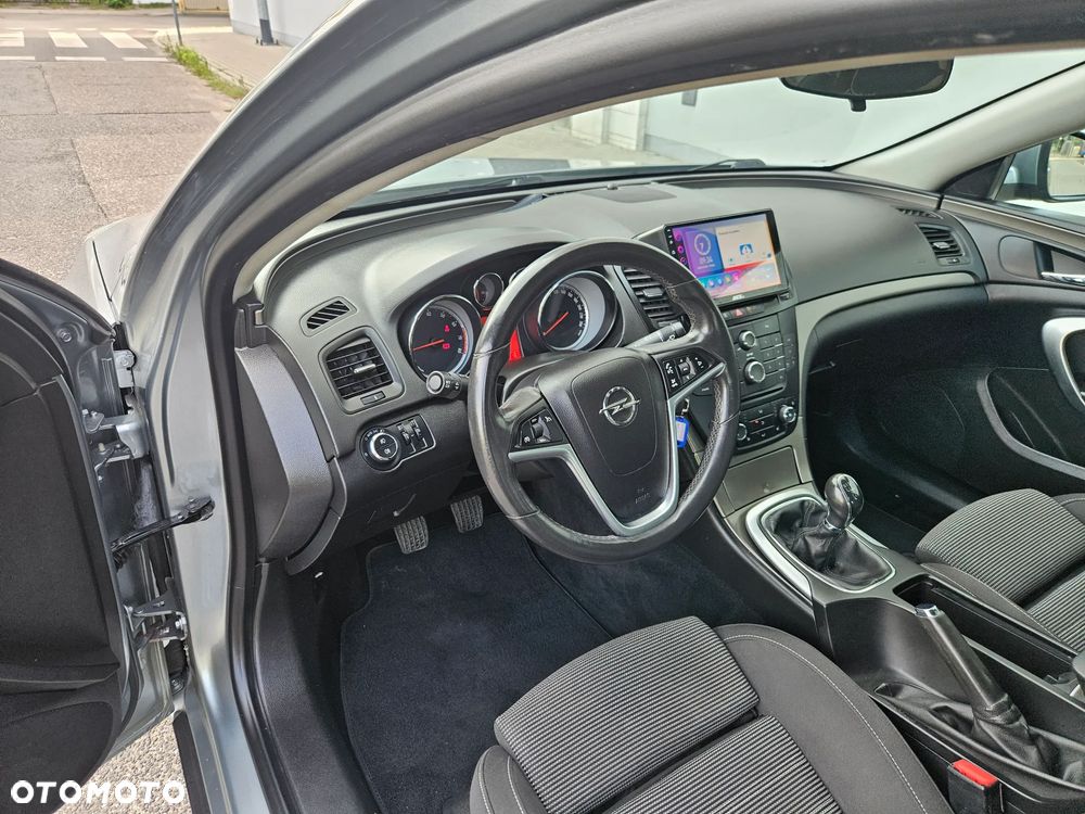 Opel Insignia 1.6 Design Edition - 3