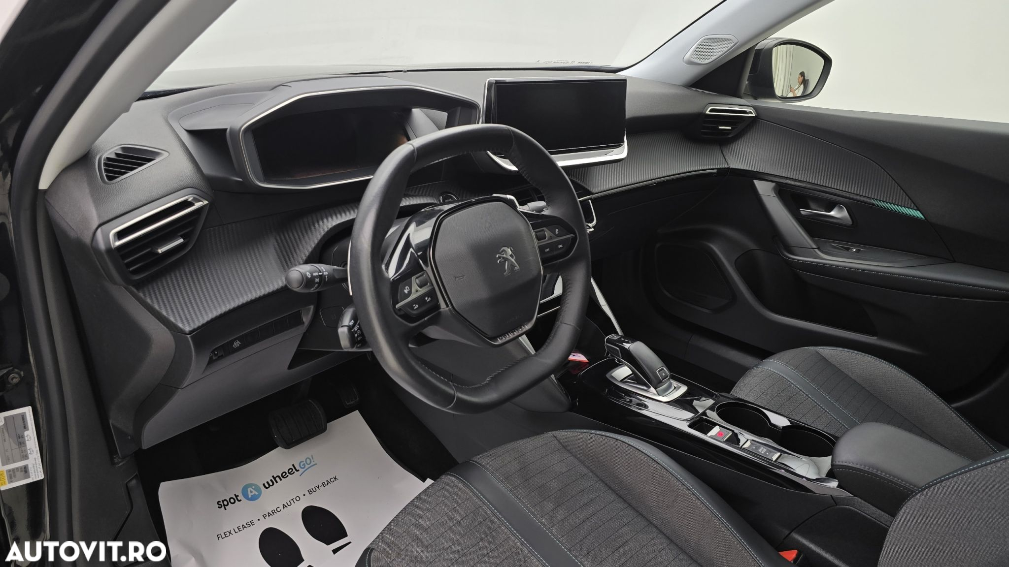 Peugeot 2008 - 13