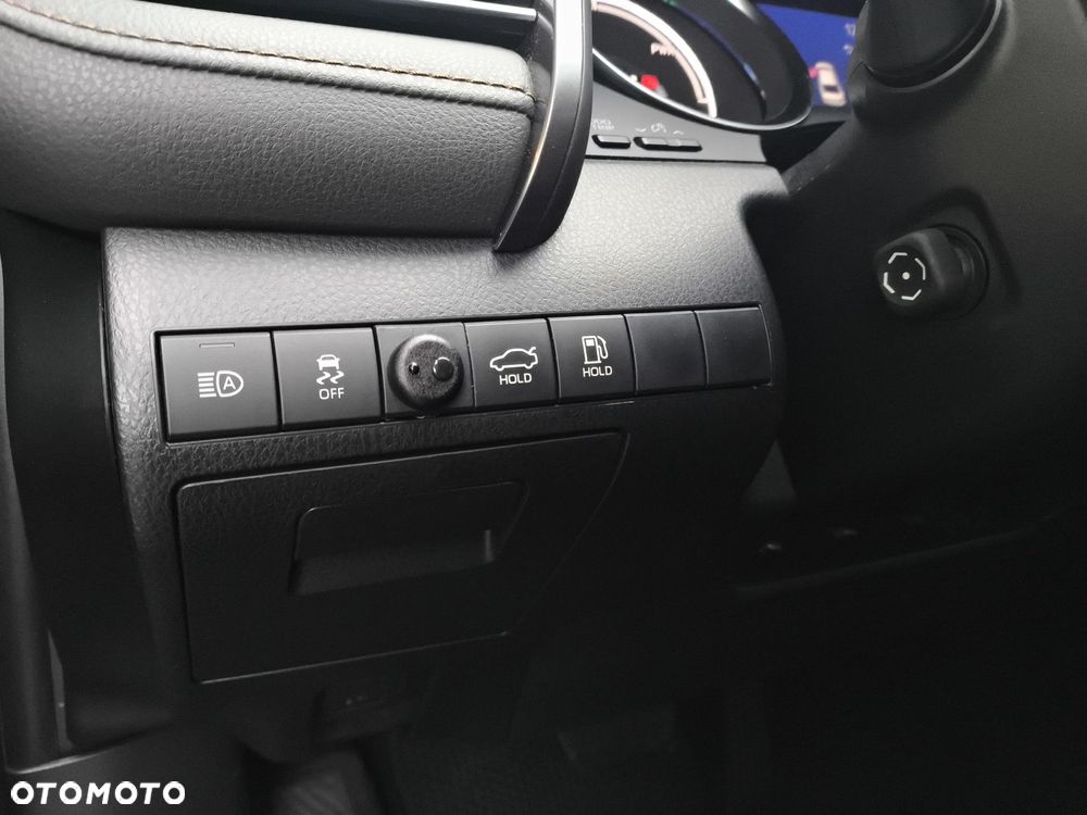 Toyota Camry 2.5 Hybrid Executive CVT - 22