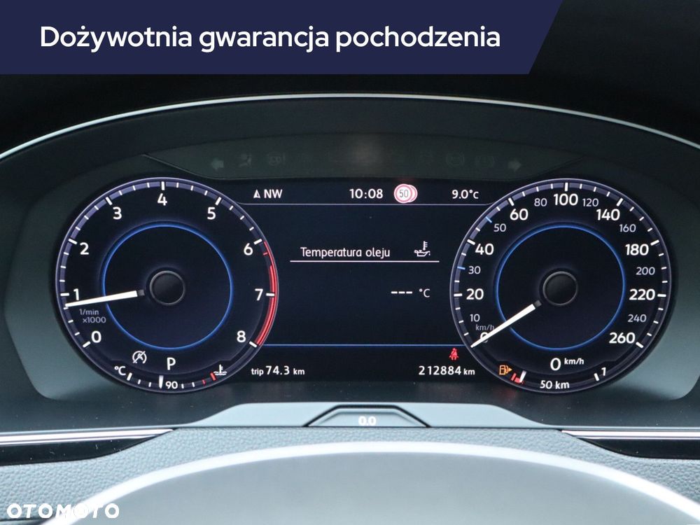 Volkswagen Passat - 13