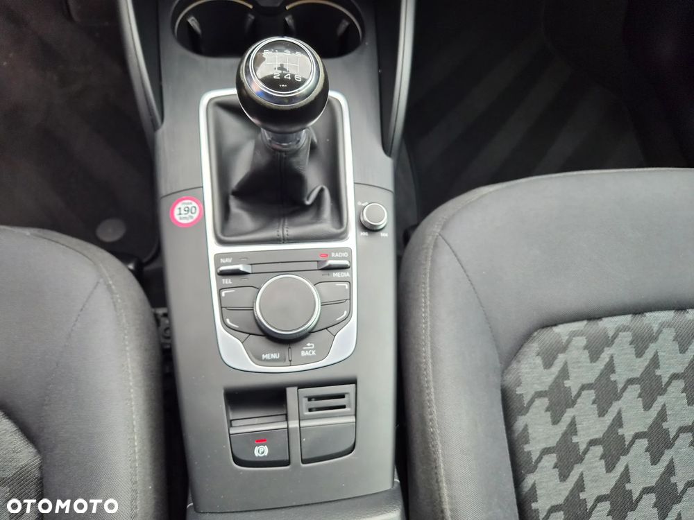 Audi A3 Sportback 1.2 TFSI Ambition - 16