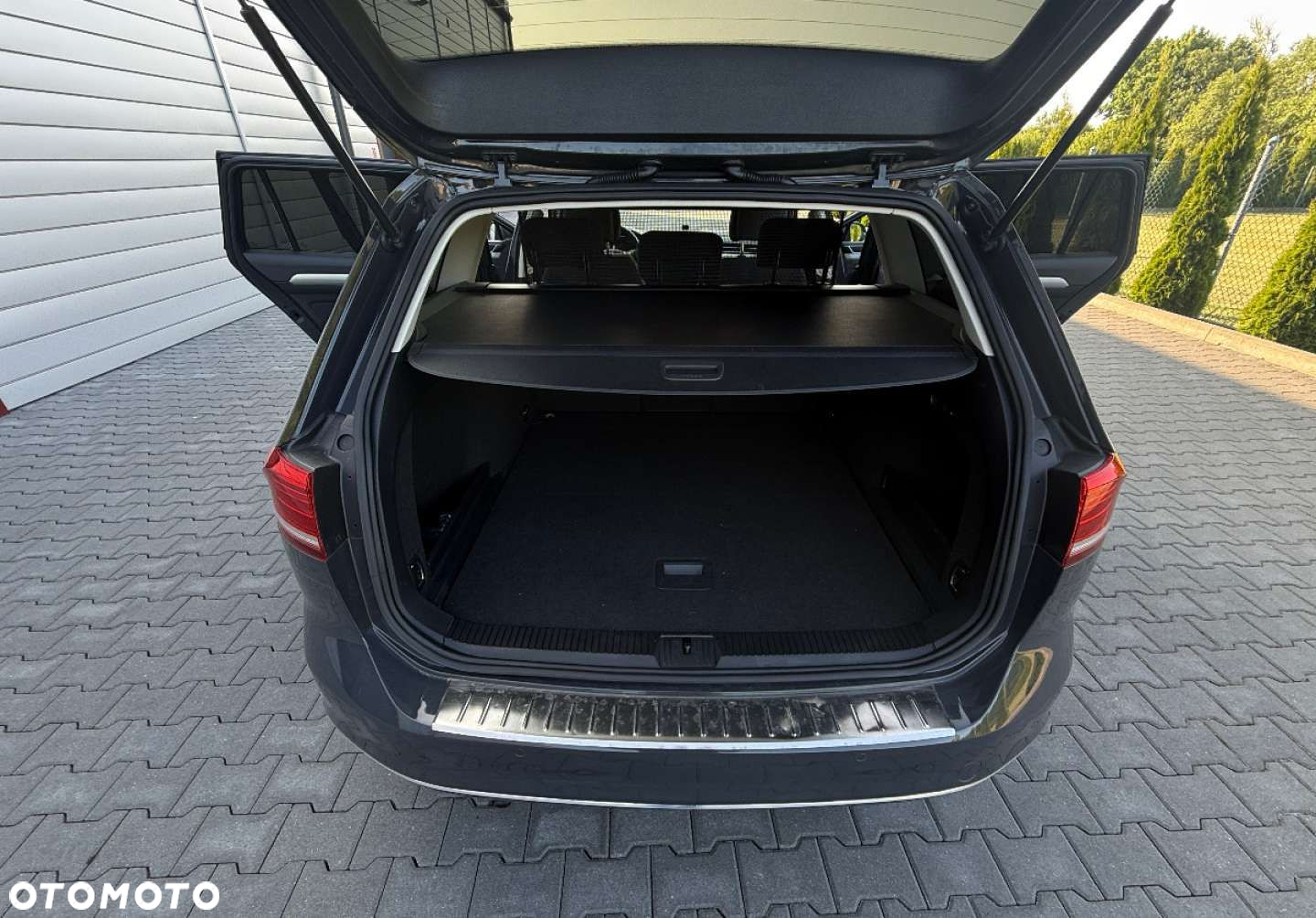 Volkswagen Passat - 18
