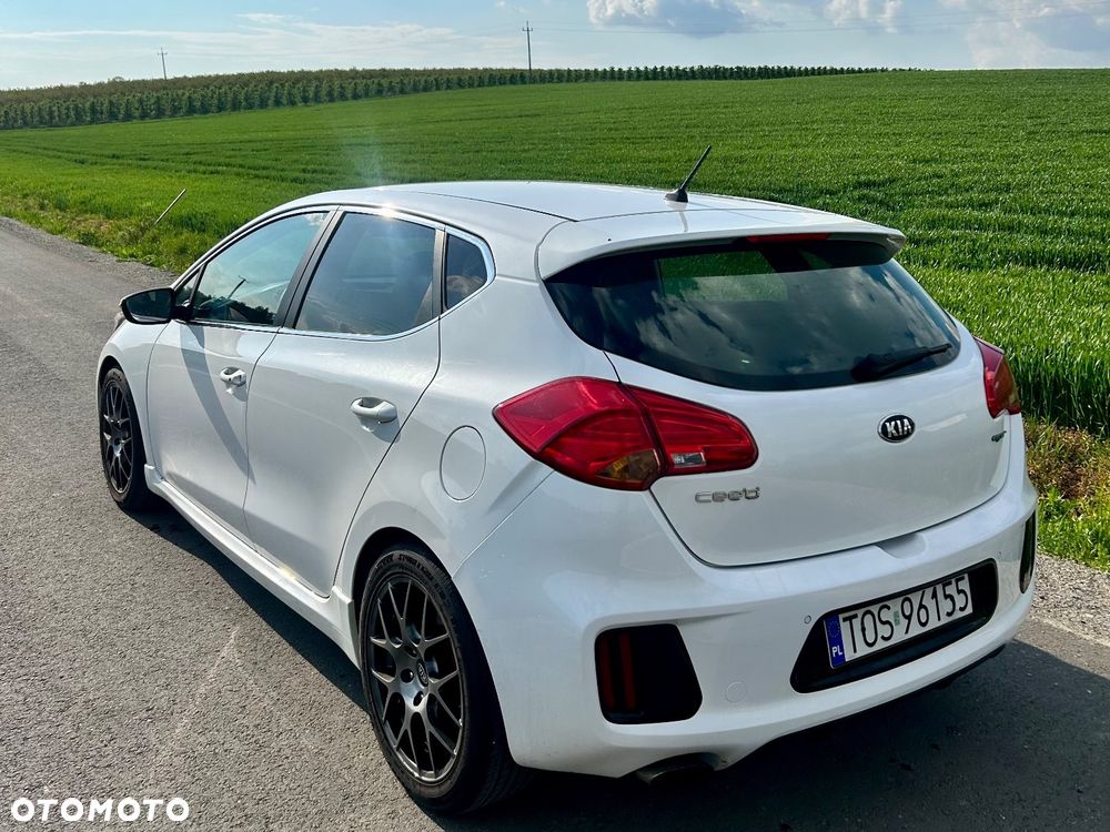 Kia Ceed 1.6 T-GDI GT L - 3