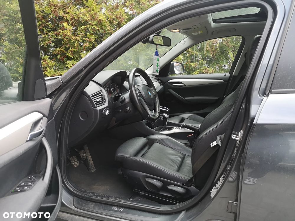BMW X1 xDrive18d - 13